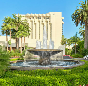 Pet Friendly Hotels Near Fashion Island In Newport Beach From 117 Relax In The Heated Pool