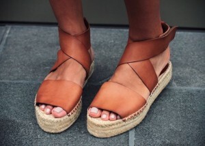 Vince Marrett Flatform Sandals