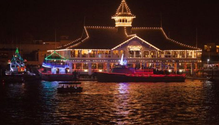 Preview Night – Boat Parade Dinner Cruise