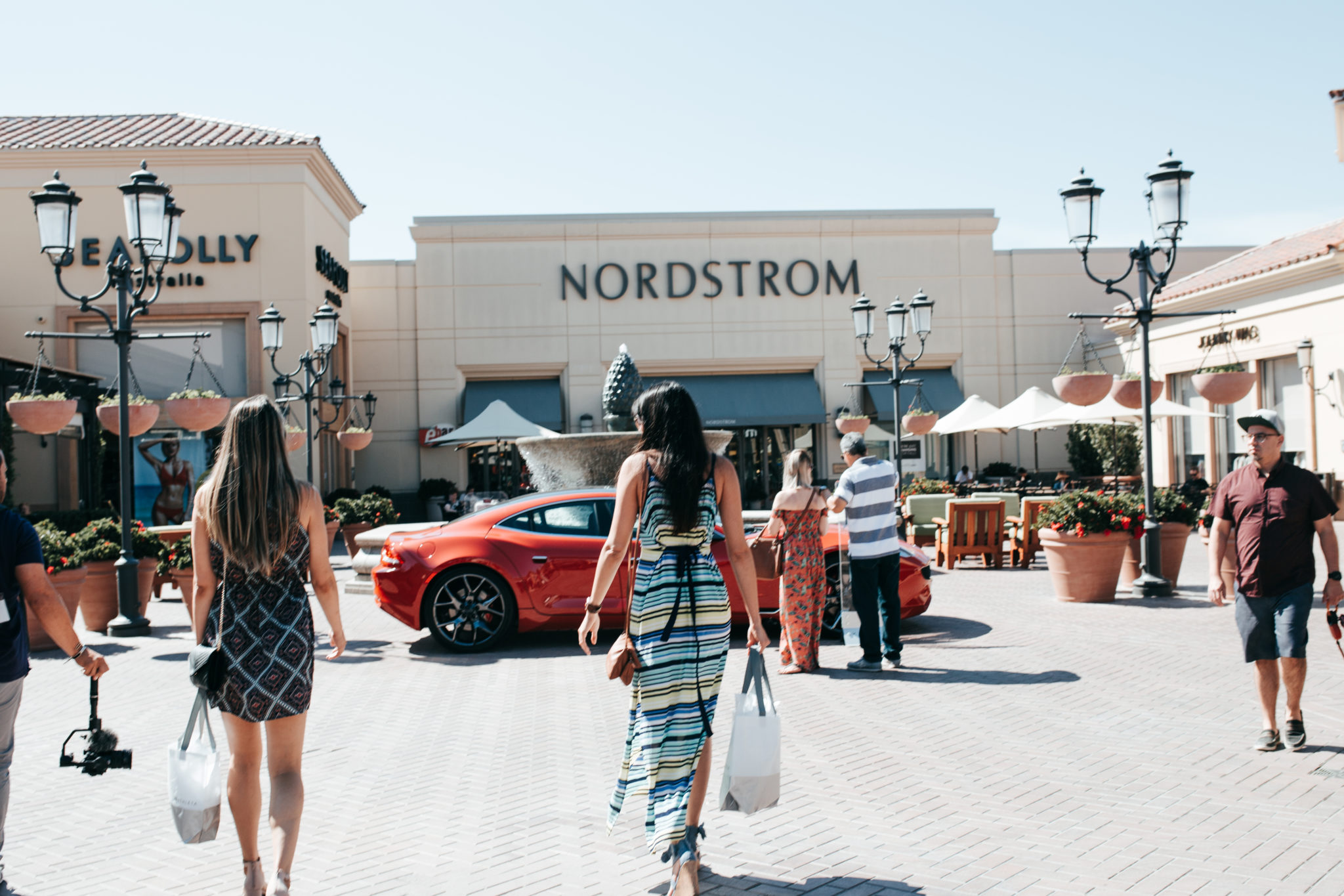 How to get to FASHION ISLAND - LOS ANGELES in Newport Beach by Bus?