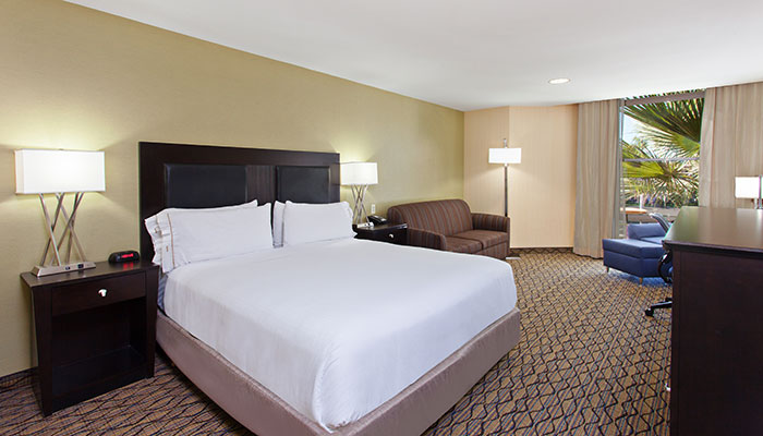 Holiday Inn Express Newport Beach | Visit Newport Beach