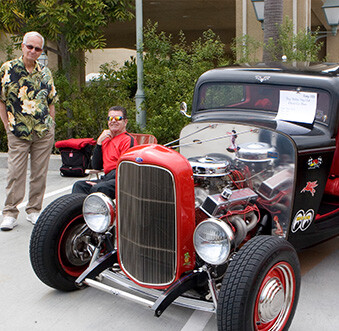 Swing, Cruise, and Sail: Celebrate Father’s Day in Newport Beach