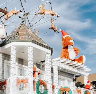 9 Can’t-Miss Holiday Events in Newport Beach